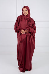 Satin prayer veil Wine Red - long sleeves with lace trim | Velda Store
