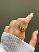 Winky Ring