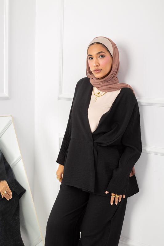 Cross Blouse_ Black