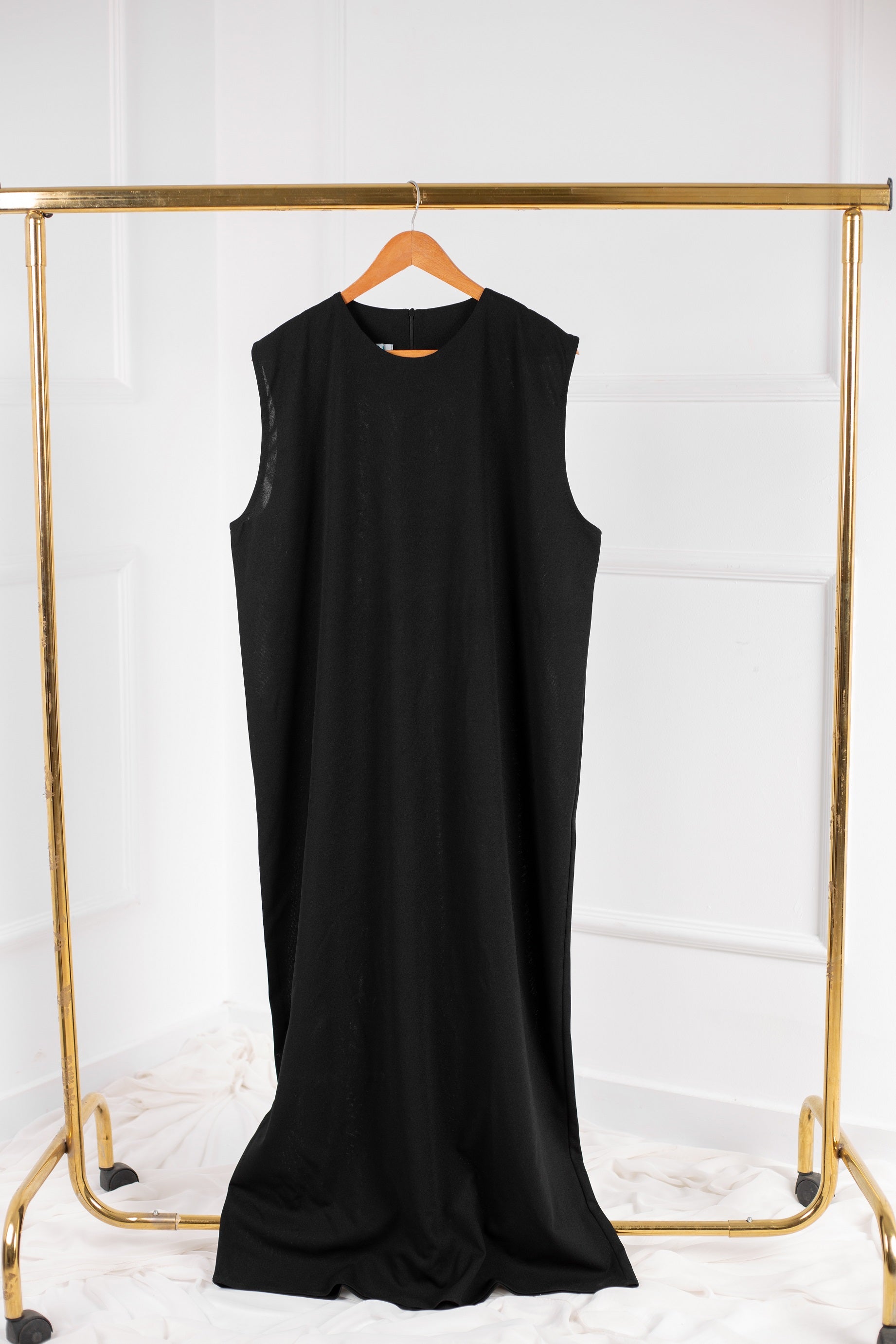 Basic Dress is the perfect mix of comfort and ease. Made from breathable linen fabric, it drapes nicely for a relaxed yet stylish look