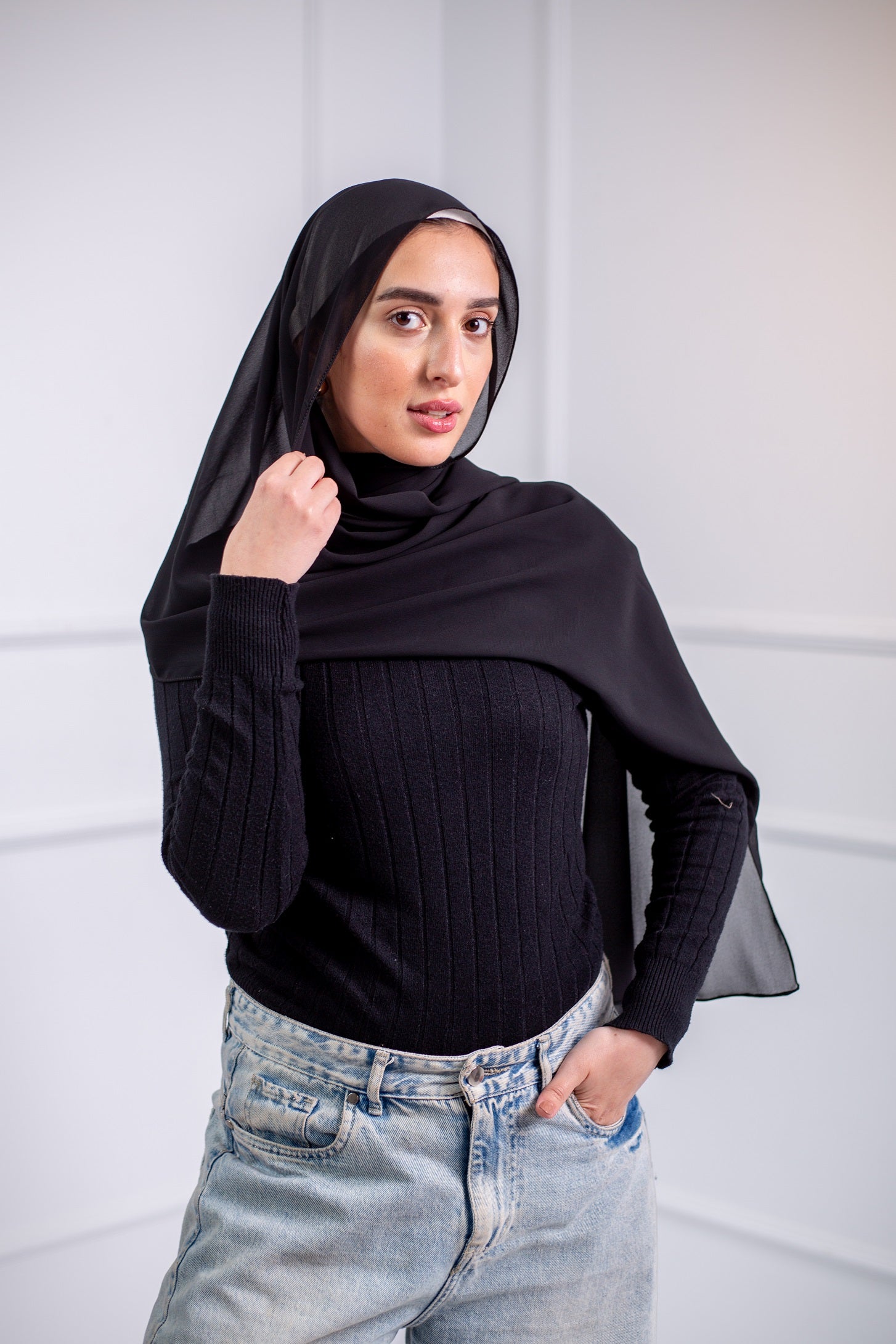 The chiffon scarf is a wardrobe essential, available in a variety of colors to suit your needs 8