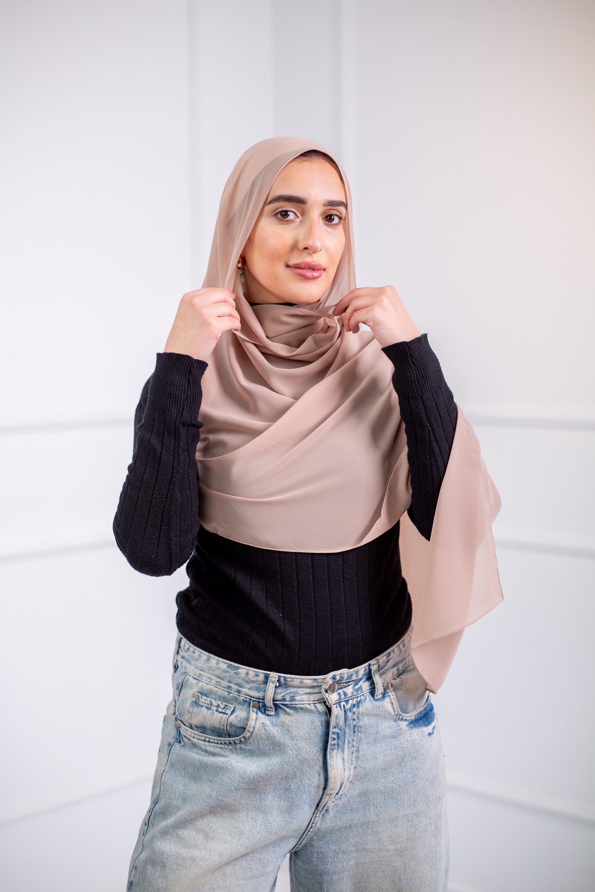 The chiffon scarf is a wardrobe essential, available in a variety of colors to suit your needs9