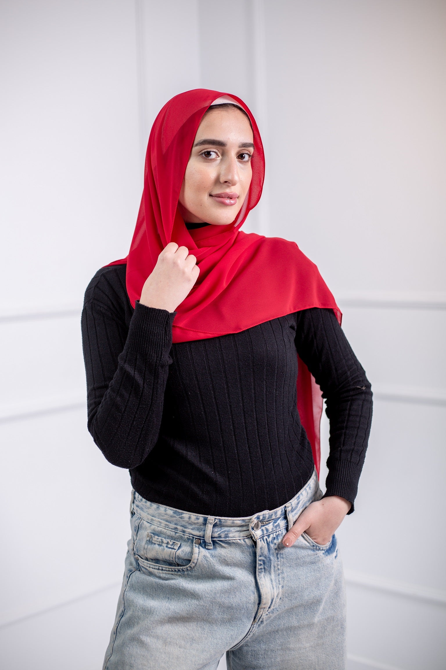 The chiffon scarf is a wardrobe essential, available in a variety of colors to suit your needs28