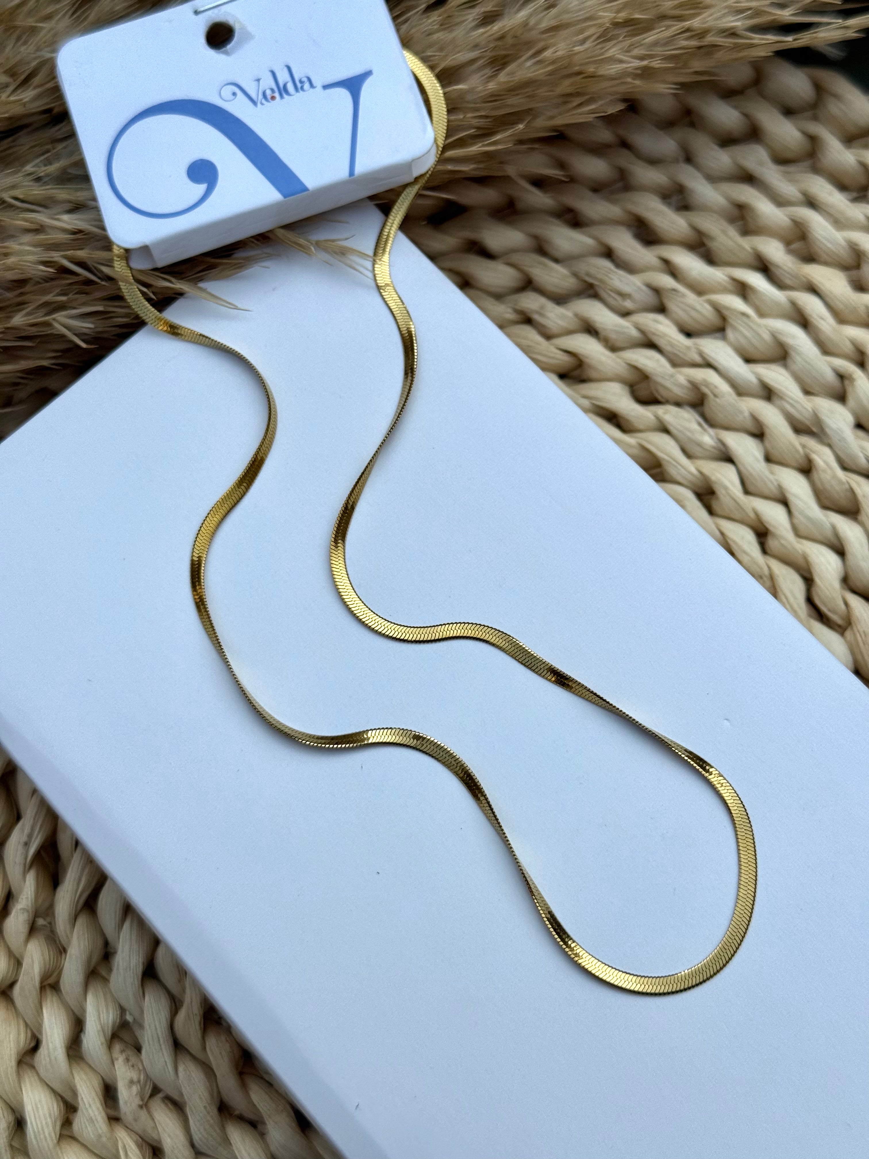 Flat Necklace