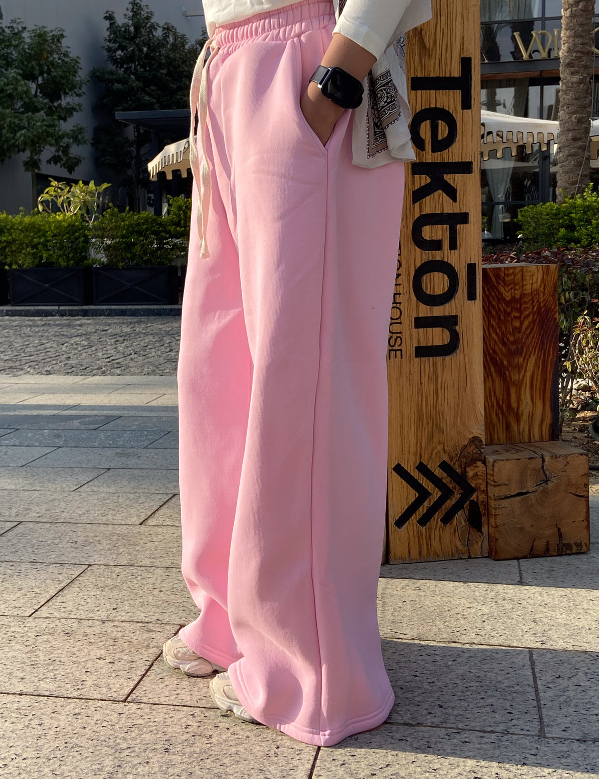 Milton Fit Pants – Baby Pink