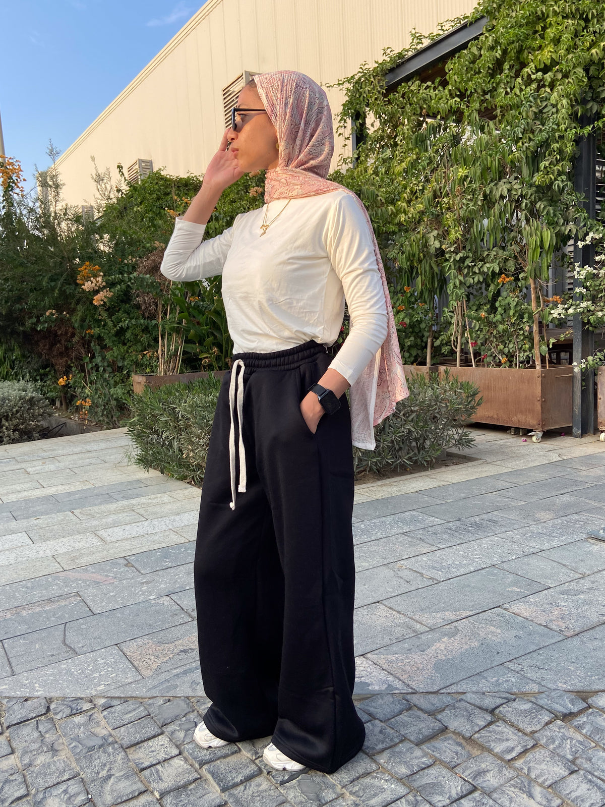 Milton Fit Pants – Black