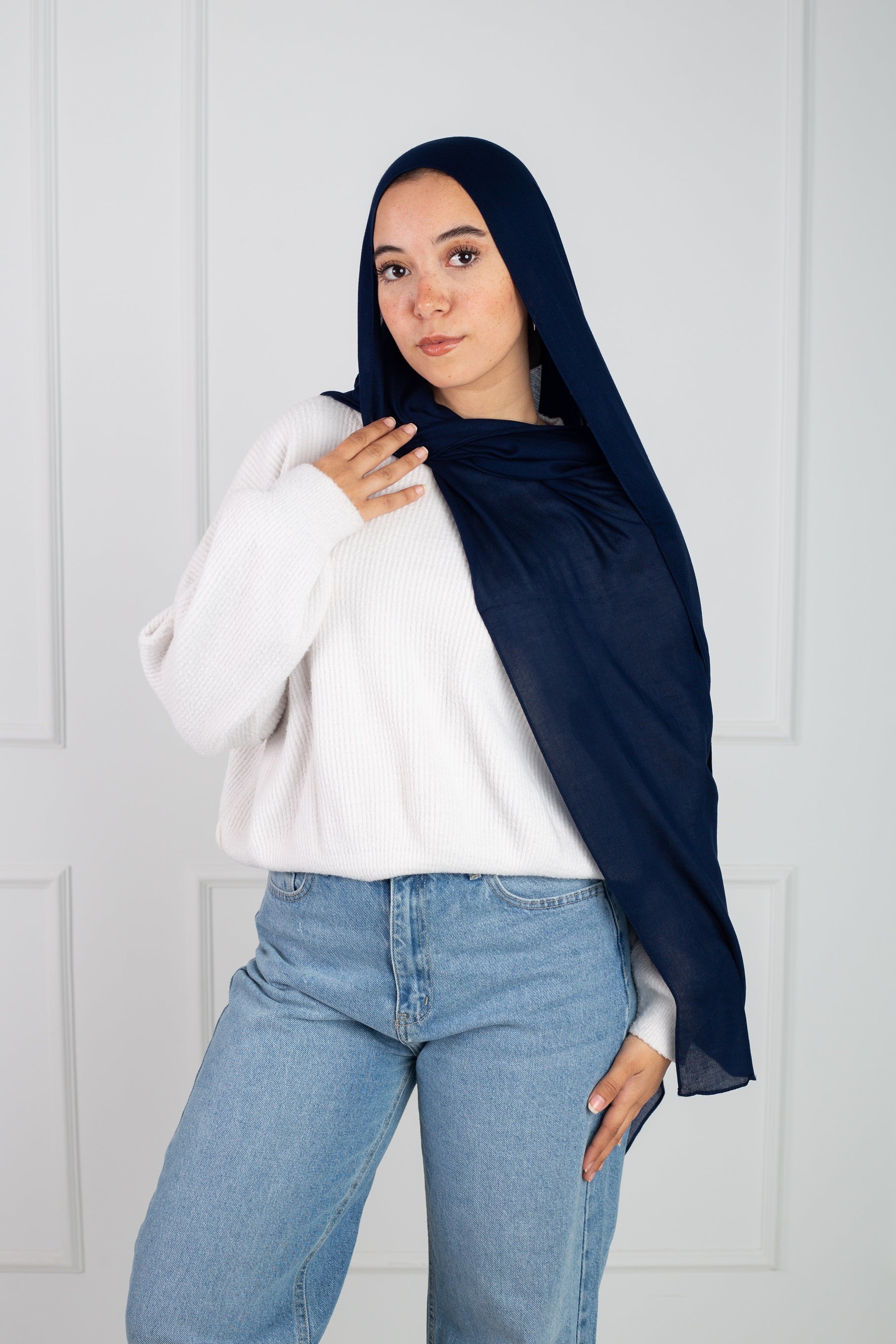 Modal Scarf - navy Soft Stylish for All Seasons | Velda Store 
