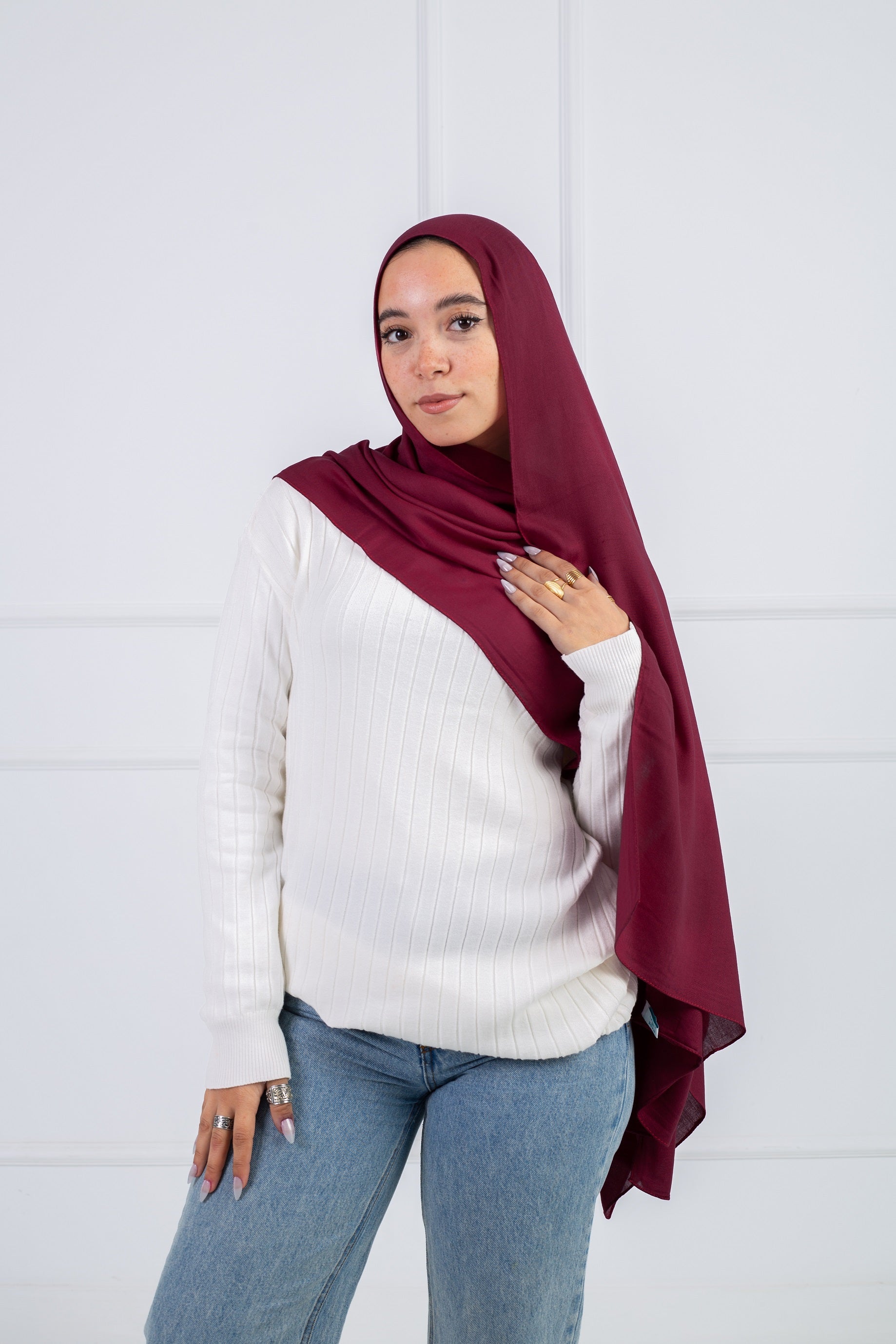 Modal Scarf - Wine Red Soft Stylish for All Seasons | Velda Store 