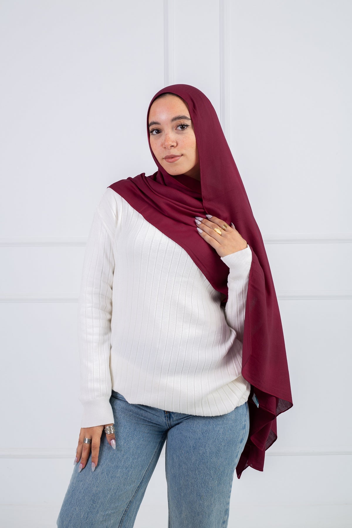 Modal Scarf - Wine Red Soft Stylish for All Seasons | Velda Store 