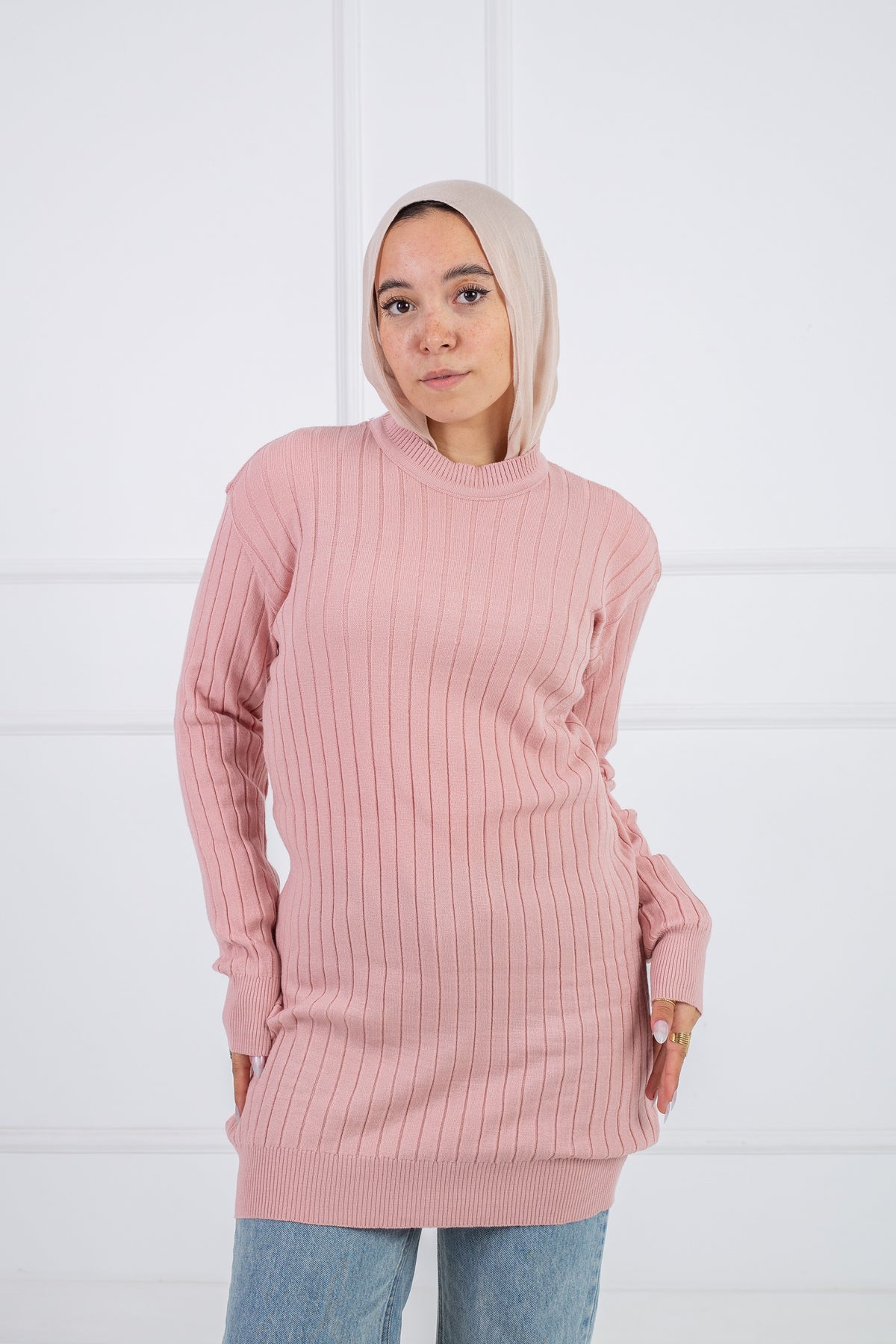 FitFlex Basic top from Velda Store with stretch fit and soft breathable fabric in color Pink