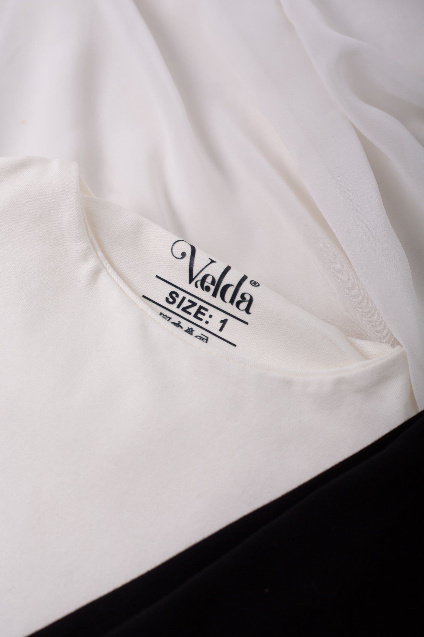 CoreFit Basic cotton top with long sleeves and double-layered design from Velda Store
