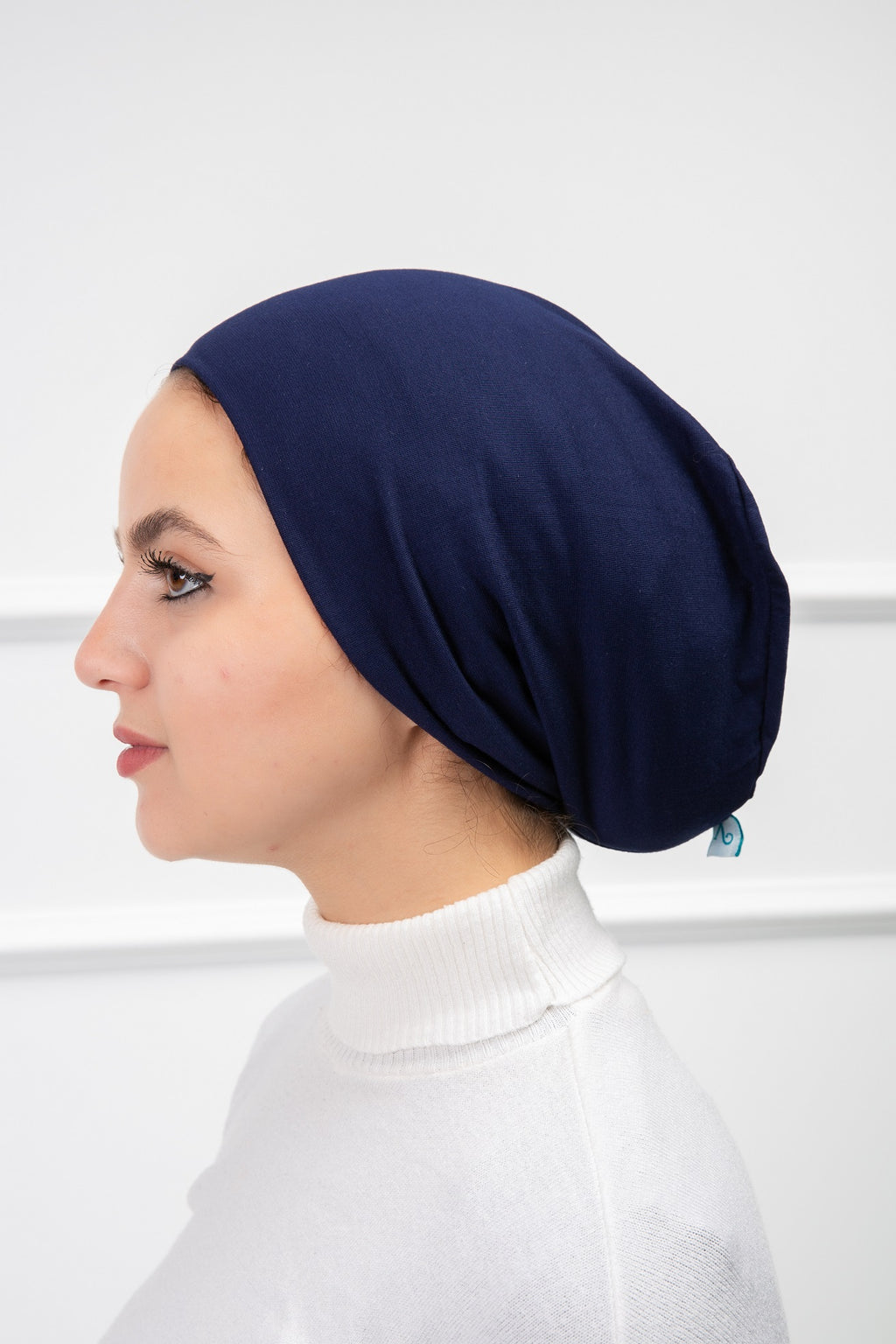 Nothread Bonnet from Velda Store, sleek stitch-free head covering with smooth finish