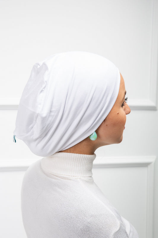 Nothread Bonnet from Velda Store, sleek stitch-free head covering with smooth finish