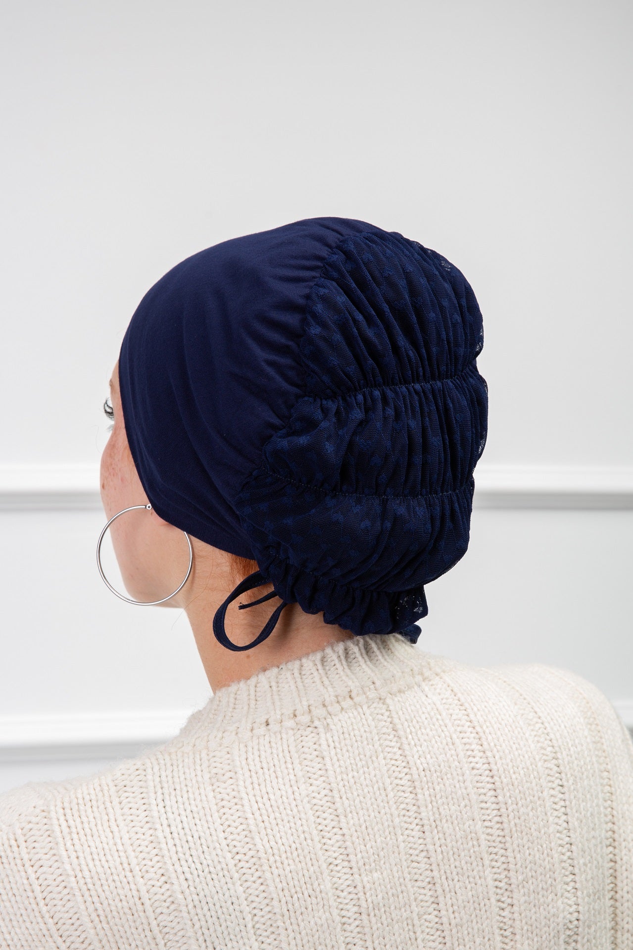 Bonnet with Tulle from Velda Store featuring soft fabric and elegant tulle detail