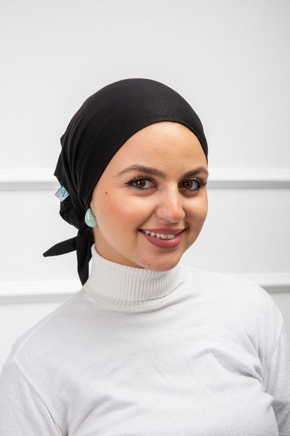 Nothread Bonnet with Ribbon from Velda Store, stitch-free design with elegant ribbon detail