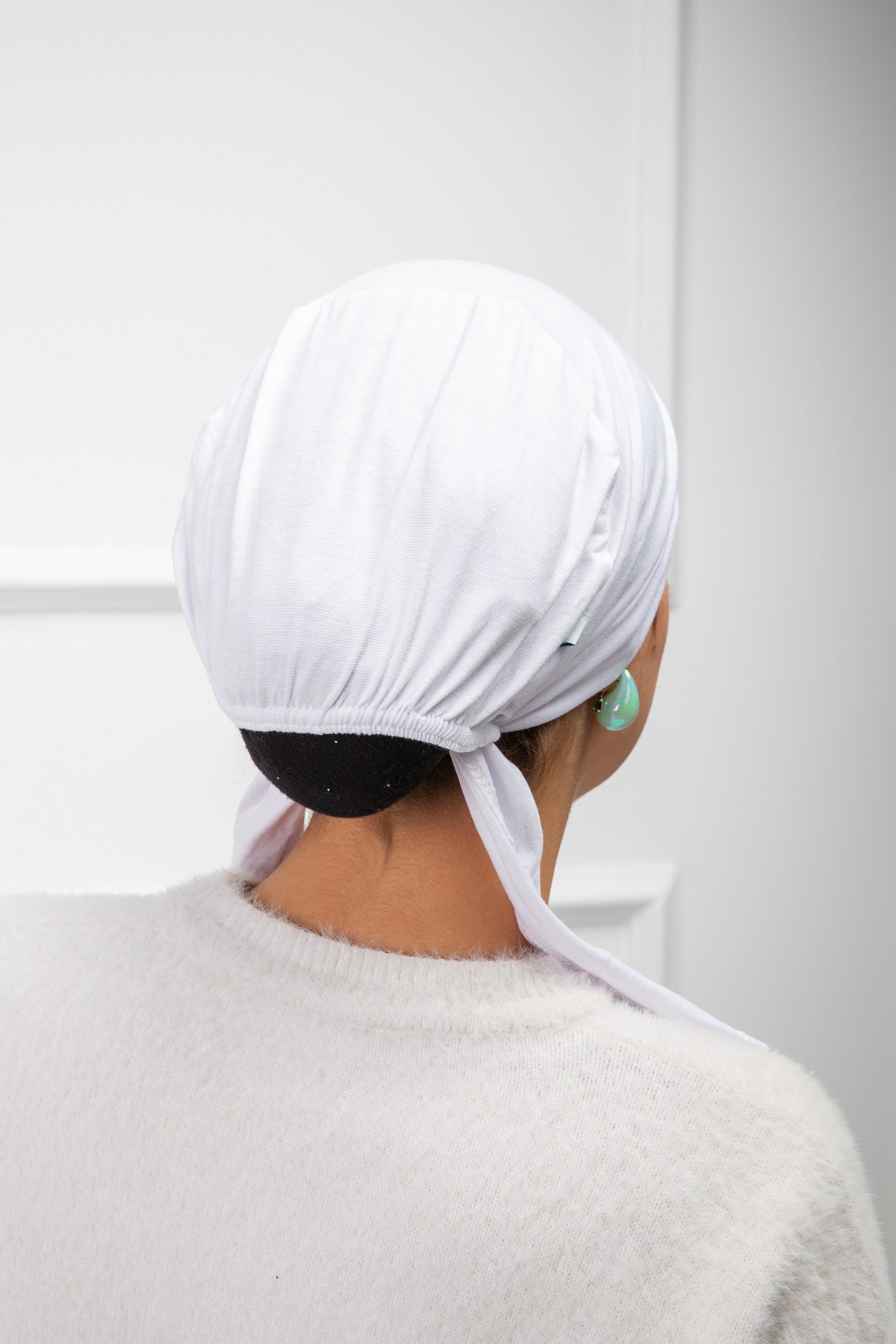 Front Support Ribbon Bonnet with smooth fit and ribbon detail from Velda Store