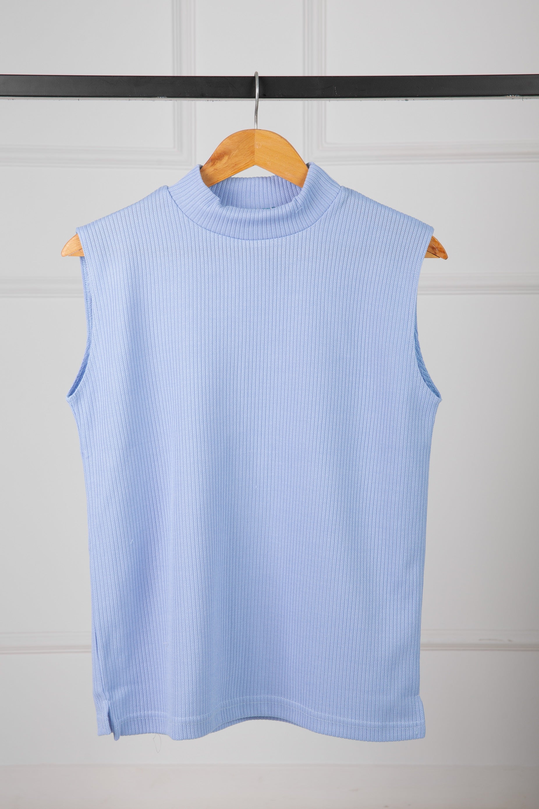 Colory Basic ribbed top in vibrant colors with soft textured fabric from Velda Store
