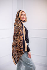 The Printed Cotton Modal Scarf is perfect for all your hangouts, featuring an amazing printed design 3