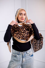 The Printed Cotton Modal Scarf is perfect for all your hangouts, featuring an amazing printed design 5