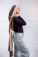 The Printed Cotton Modal Scarf is perfect for all your hangouts, featuring an amazing printed design