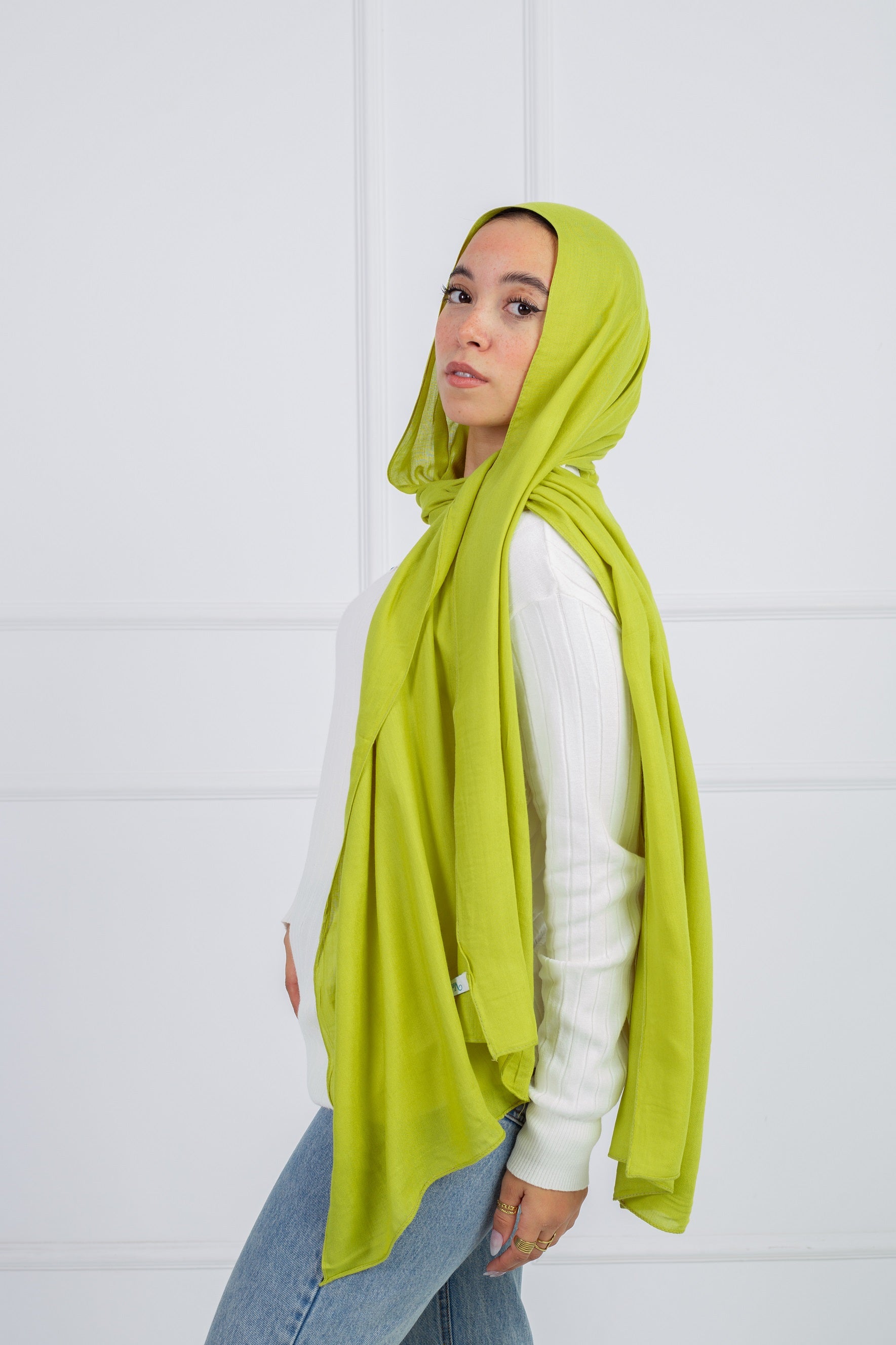Elevate your look with our Modal Scarf—ultra-soft, lightweight, and effortlessly elegant. Perfect year-round accessory.