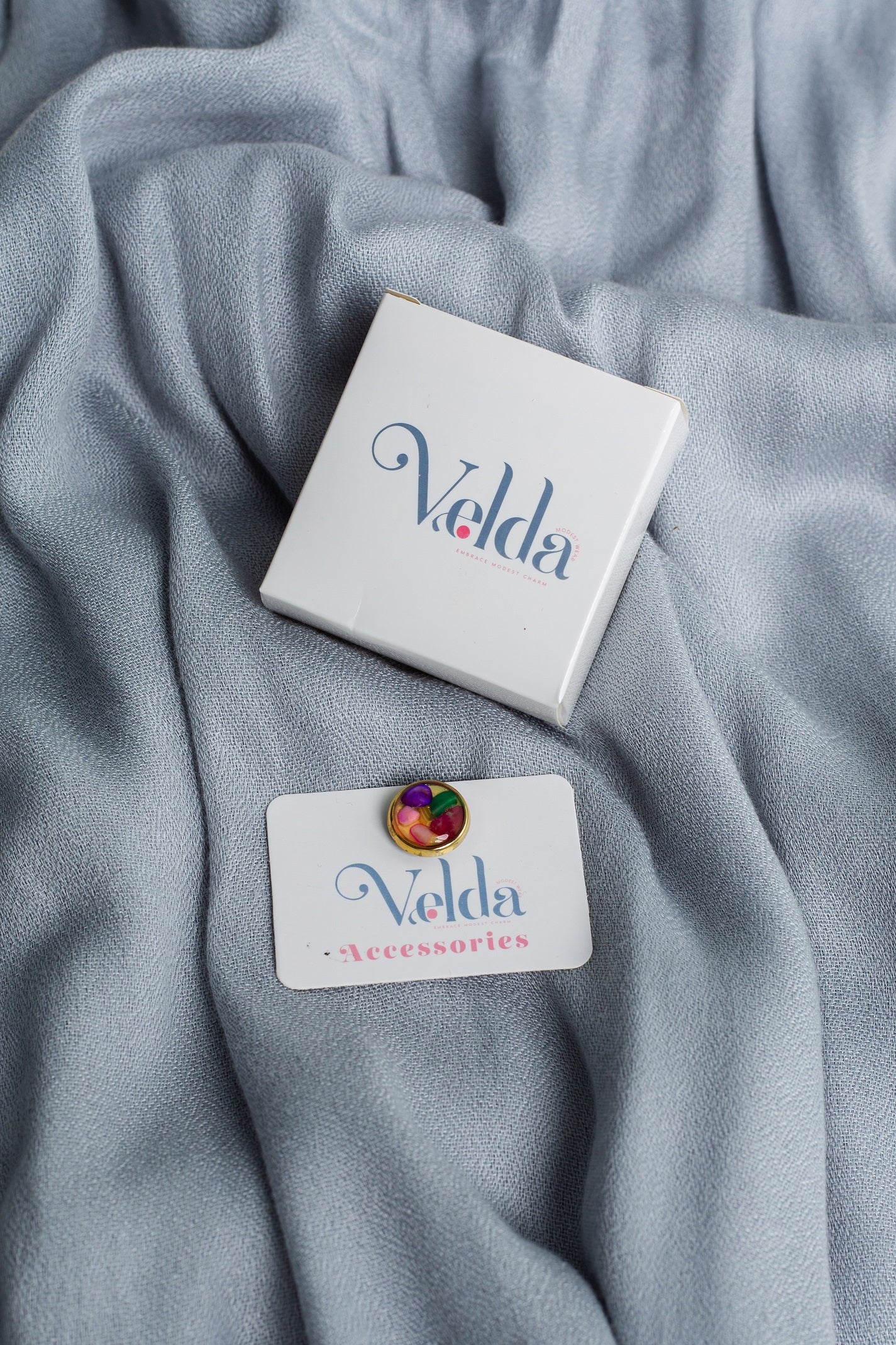 Printed magnetic pin  handcrafted no-piercing accessory 